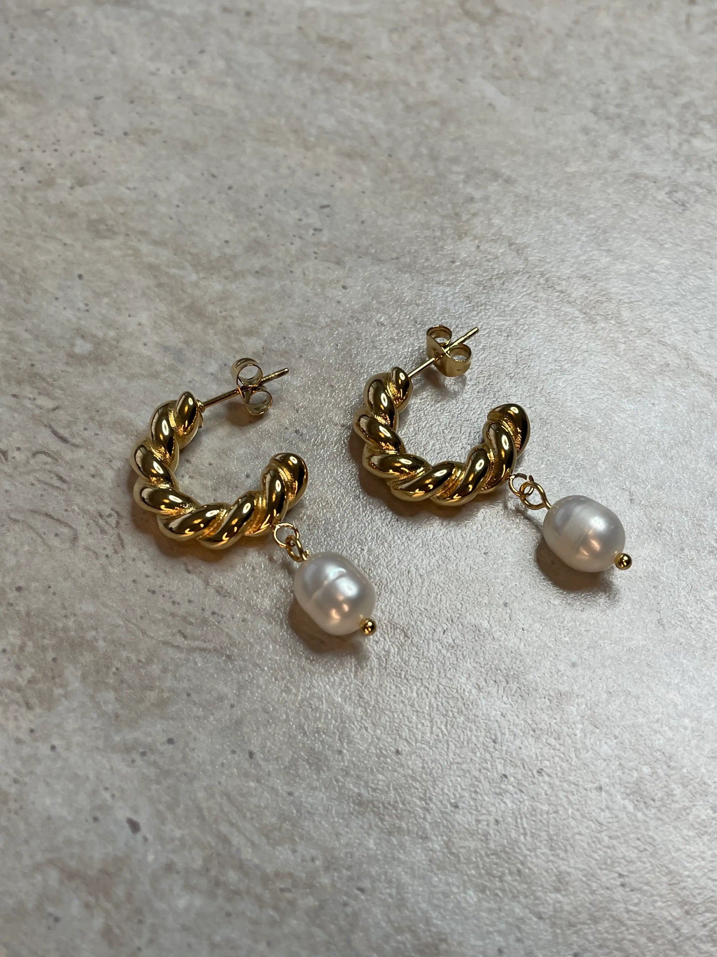Lumi Pearl Hoops