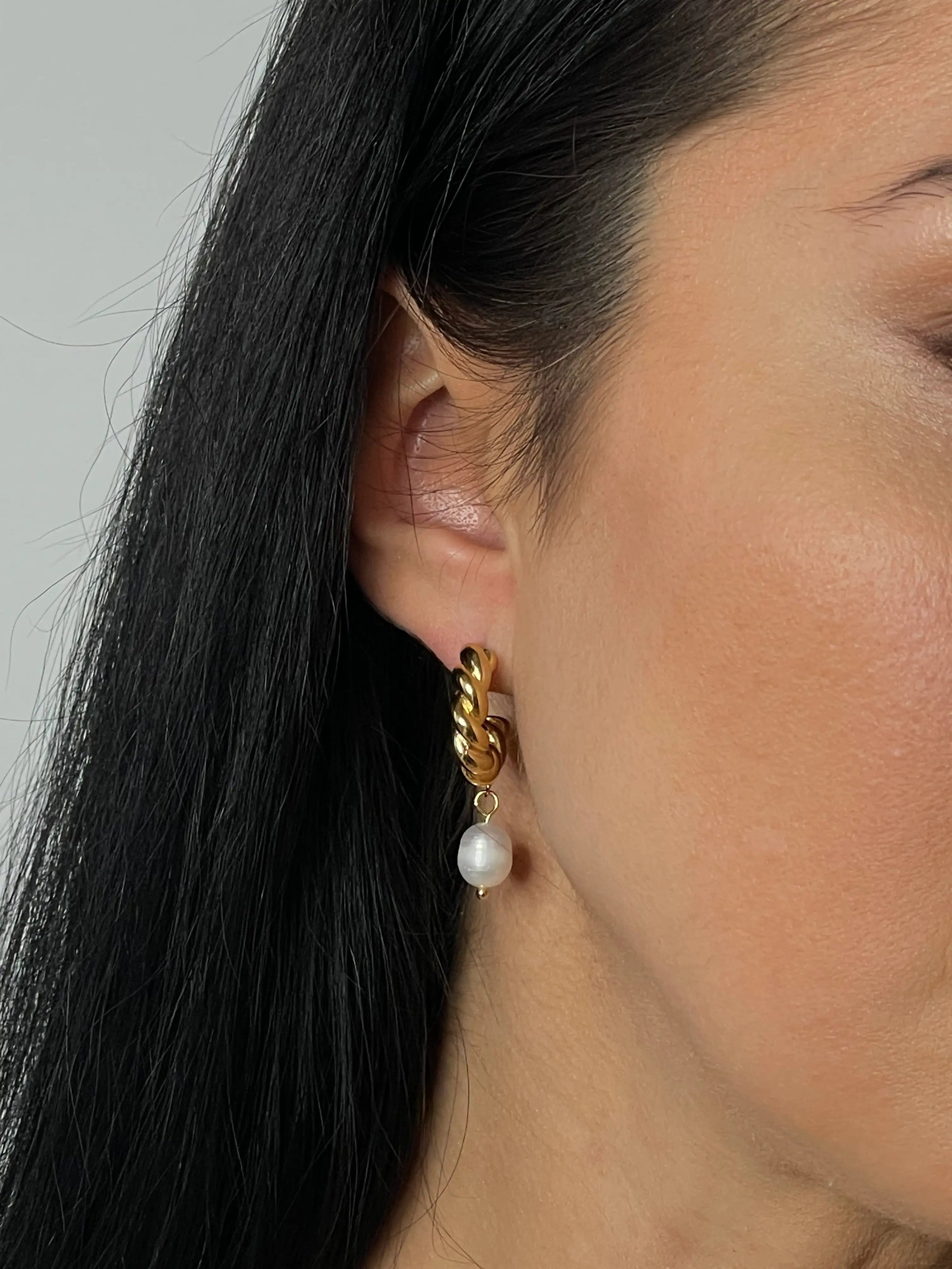 Lumi Pearl Hoops