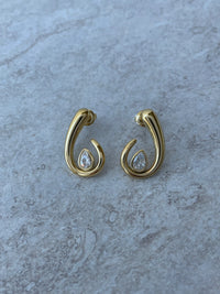Ora Studs
